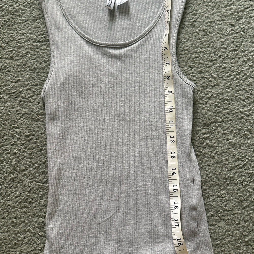 H&M Light Gray Ribbed Tank Top - Picture 3 of 4